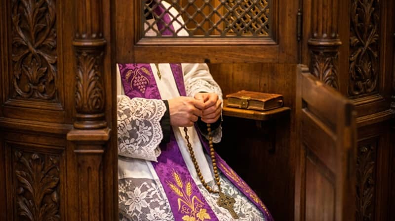 Confesión: cómo confesarse en la Iglesia Católica paso a paso
