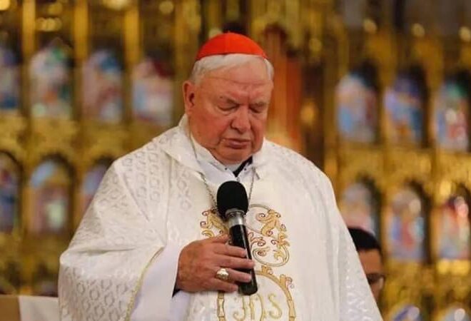 Imagen de Juan Sandoval Íñiguez: Vida y legado del Arzobispo Emérito de Guadalajara
